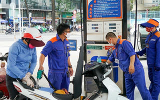 Có thể kéo giảm giá xăng dầu