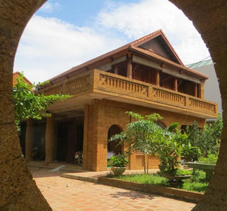 Về miền đá ong