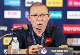 Lãnh đạo VFF lên tiếng về thông tin HLV Park Hang Seo muốn nhập quốc tịch Việt Nam