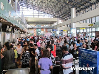 Đóng cửa 3 sân bay, hủy nhiều chuyến bay do ảnh hưởng bão số 6