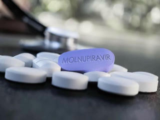 Không tự ý dùng thuốc Molnupiravir