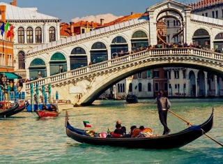 Tuần lễ Italy-ASEAN tại Hà Nội: Giới thiệu văn hóa, phong cách Italy