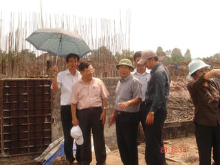 Pho sử sống về đê đập thời hiện đại