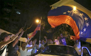 Bầu cử ở Venezuela: Phe đối lập thắng lớn