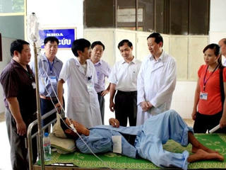 Ăn nấm độc, một gia đình 4 người bị ngộ độc