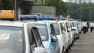 Cước taxi cần xuống dưới mức 9.500 đồng/km