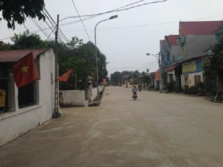 Cán bộ xã sai, huyện 'giơ cao, đánh khẽ'