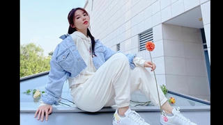 [ẢNH] Phong cách bánh bèo phủ sóng street style của dàn sao Việt
