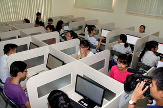 Ban hành đề thi minh họa đánh giá năng lực tiếng Anh