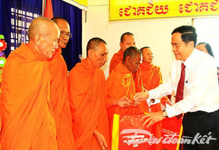 Chủ tịch Trần Thanh Mẫn thăm, chúc Tết Chôl Chnăm Thmây đồng bào dân tộc Khmer TP Cần Thơ