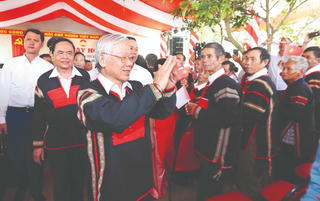 Đoàn kết cùng đi đến thắng lợi