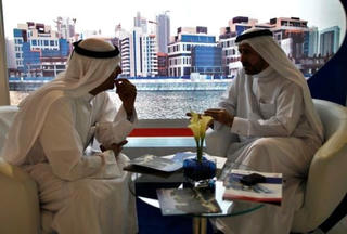 UAE khuyến cáo người dân không mặc 'kín mít' khi ra nước ngoài