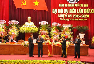 Đại hội đại biểu Đảng bộ TP. Cần Thơ lần thứ XIII: Xây dựng Cần Thơ cơ bản là TP công nghiệp trước 2020 và là cực phát triển của vùng ĐBSCL