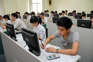 Hoa mắt với phương thức tuyển sinh