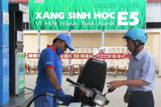 Băn khoăn xăng E5