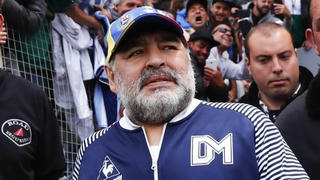 Maradona suy sụp và đã dự cảm xấu về cái chết của mình