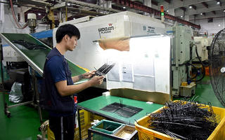 Hỗ trợ doanh nghiệp chuyển đổi, vượt khó