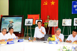 Hội VH-NT Trà Vinh nói gì về quyết định ‘kỷ luật, thu tranh’?