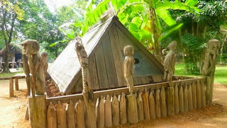 Nhà mồ - nét văn hóa tâm linh của người Gia-rai