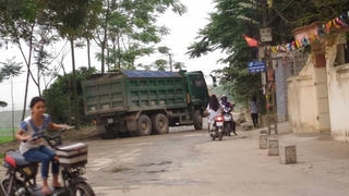 Dân khốn đốn vì bến bãi cát sỏi