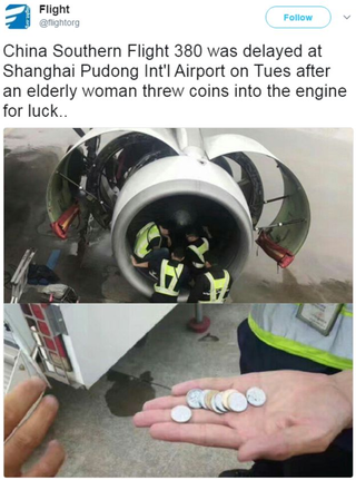 Trung Quốc: Hành khách ném tiền xu vào động cơ máy bay