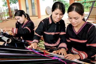 Hỗ trợ phụ nữ khởi nghiệp