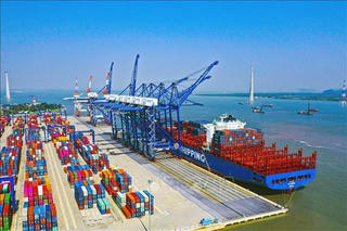 FDI vào Việt Nam vẫn tăng nhẹ