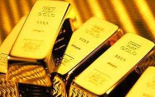 Giá vàng bất ngờ tuột dốc do đồng USD hồi phục