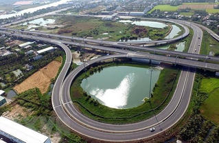 Nhiều dự án đường cao tốc phía Nam đang chuyển động