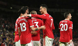 Ronaldo 'khai hỏa', Man Utd tìm lại niềm vui chiến thắng