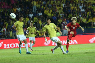 King's cup 2019: Việt Nam đá bại Thái Lan trong phút bù giờ