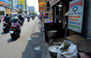 TP HCM: Chiến dịch giành lại vỉa hè  gặp nhiều trở ngại