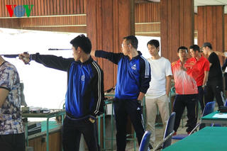 Hoàng Xuân Vinh tranh tài cùng hơn 100 tay súng