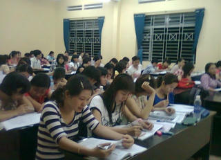 Khai giảng khóa đào tạo đại học cho công nhân