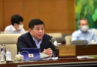 Bộ trưởng Nguyễn Chí Dũng: Dịch bệnh lây lan, cần quan tâm đến người nghèo, người yếu thế