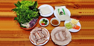 Lễ hội bánh tráng phơi sương Trảng Bàng