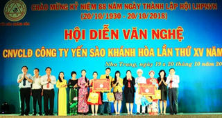 Hội diễn văn nghệ không chuyên với Yến sào Khánh Hòa