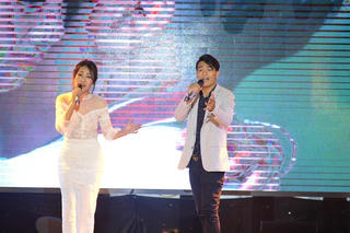Minh Thu và 'nụ cười dưới mưa'