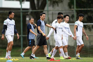 V-League vào hồi hấp dẫn