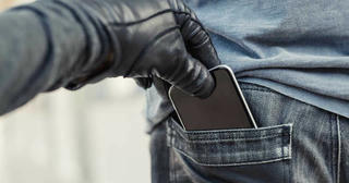 Thủ thuật để smartphone phát báo động khi bị móc túi