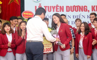 Điền kinh Việt Nam nhận tiền thưởng SEA Games 29
