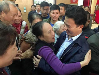 Đối thoại với dân