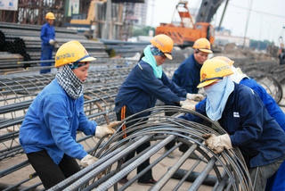 Người lao động phải làm gì để được bảo vệ khi bị chấm dứt HĐLĐ?