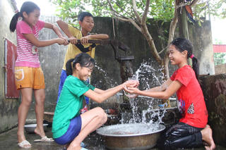 Hơn 225 triệu USD Chương trình Mở rộng quy mô vệ sinh - nước sạch nông thôn