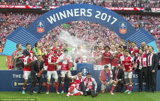 Hạ Chelsea, Arsenal và HLV Wenger vĩ đại nhất lịch sử FA Cup