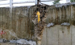 Cầu máng thủy lợi hơn 100 tỷ đồng, chưa nghiệm thu đã hư hỏng