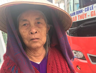 Nhọc nhằn tìm chính sách cho chồng