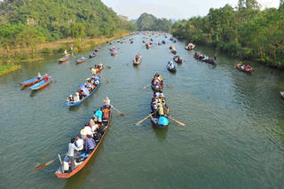 Lễ hội chùa Hương 2016: Đón hơn 1,3 triệu khách