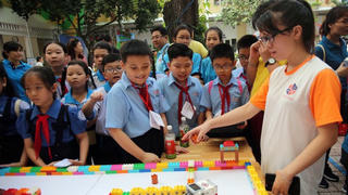 ‘Học nghề’ từ tiểu học