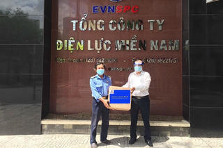Món quà đặc biệt đến với đồng nghiệp khu vực phía Nam trong ngày Tết Độc lập